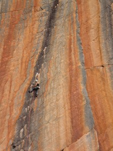 escalade traditionnelle à Eureka Wall, Grampians, Australie