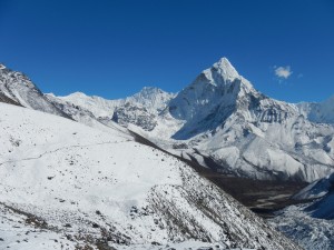 Ama Dablam, Khumbu, Nepal en descendant du Chola Pass