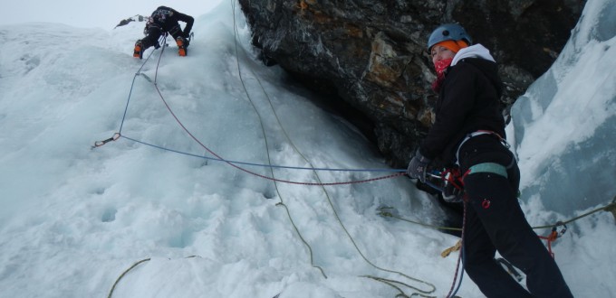 stage de formation à la cascade de glace à l'alpe d'huez