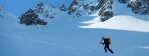 initiation, sorties, et formation en ski de randonnée avec un guide au départ de Grenoble. Je vous propose aussi des raids à ski dans les Cerces, Queyras, Ecrins, Haute-Maurienne, Beaufortain...