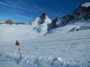 progression technique en ski hors-piste, sécurité sur glacier, utilisation dva, secours et gestion du risque avalanche à La Grave