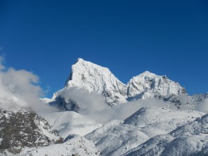Cholatse, Népal lors d'un trekking dans le massif de l'Everest