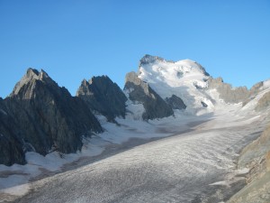 Le cirque du Glacier Blanc et la Barre des Ecrins