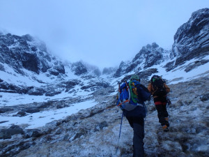 marche d'approche vers number three gully au ben nevis